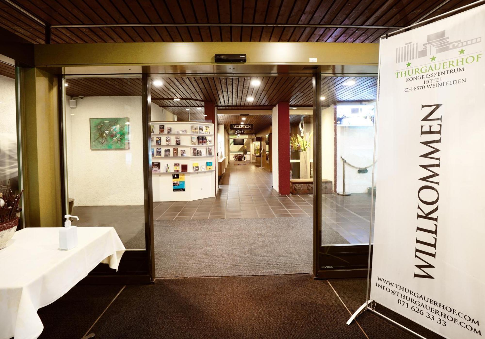 Hotel Thurgauerhof Self-Check-In Вайнфельден Экстерьер фото