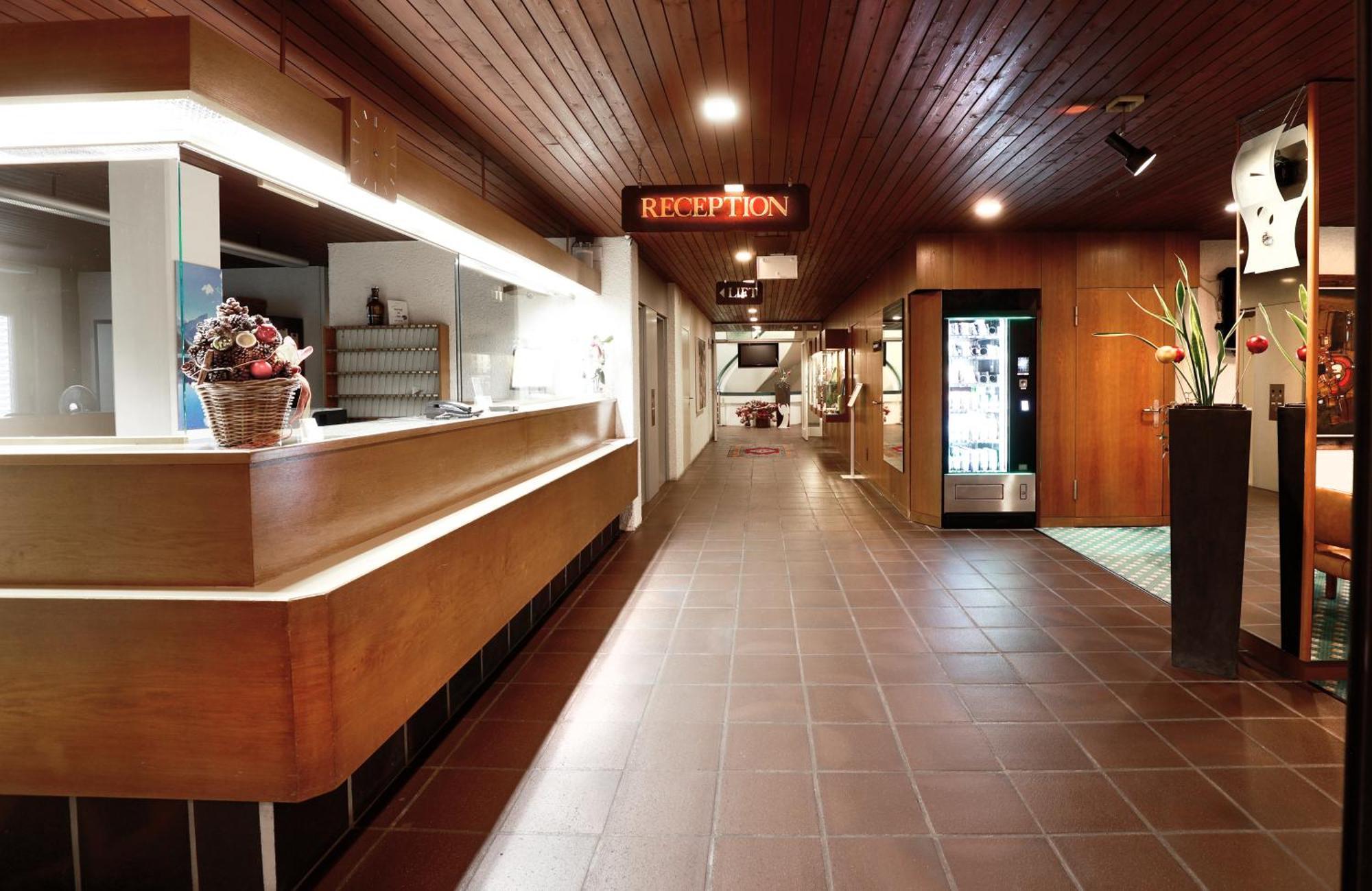 Hotel Thurgauerhof Self-Check-In Вайнфельден Экстерьер фото