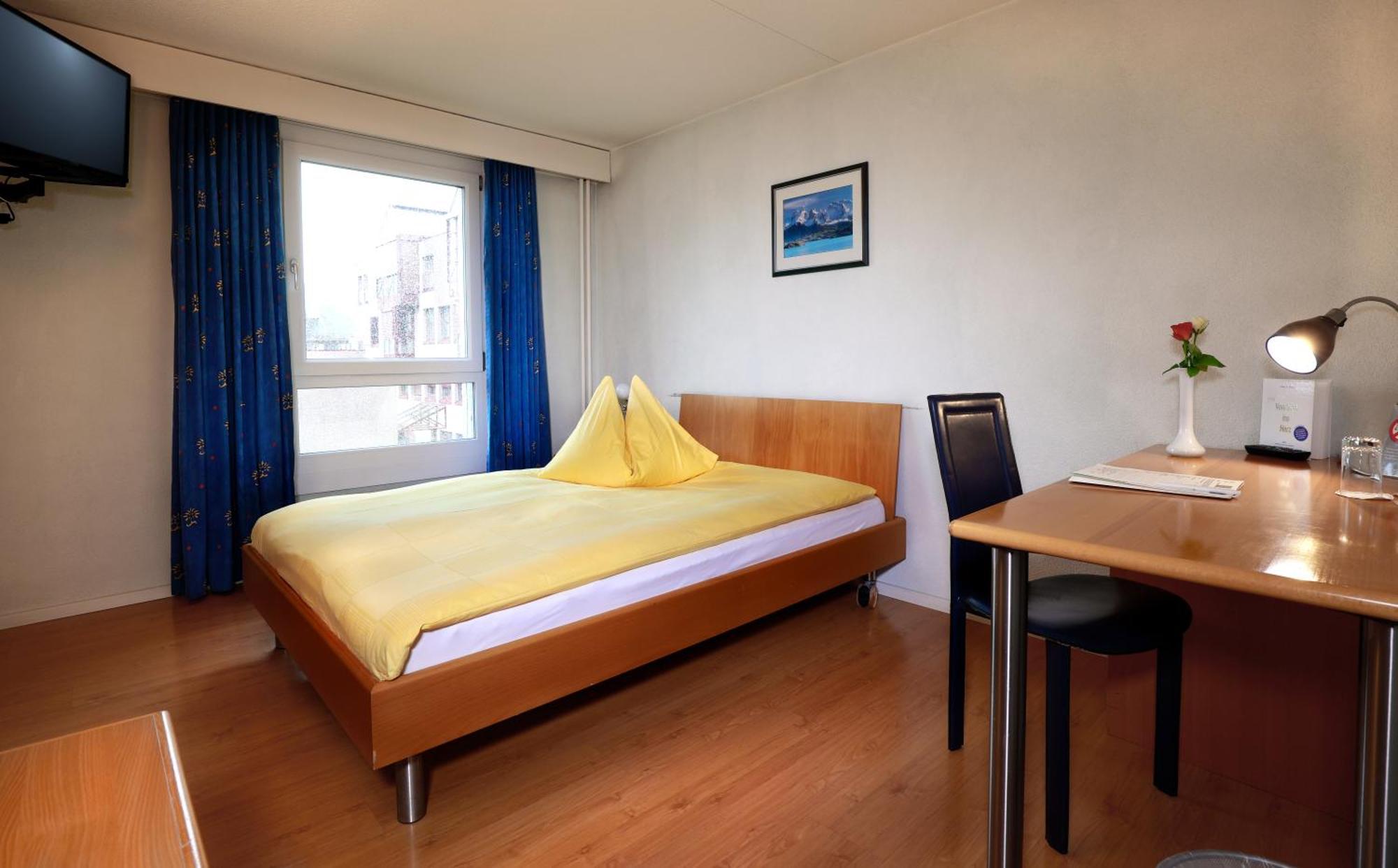 Hotel Thurgauerhof Self-Check-In Вайнфельден Экстерьер фото